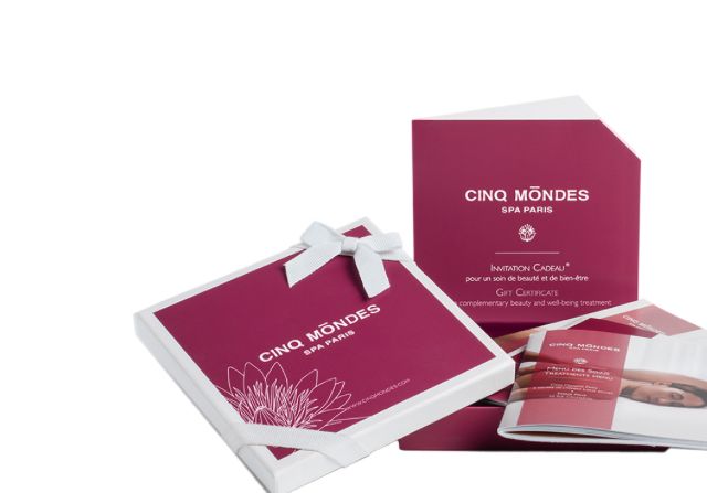 OFFRIR UN SOIN CADEAU
COMMENT CA MARCHE ?


•
L’Invitation Cadeau® correspond à une durée de soin laissant au bénéficiaire le choix de son type de soin (massage, soin du visage, etc.)

•
Elle est délivrée dans un écrin avec un menu des soins et quelques échantillons à l’adresse de votre choix si vous venez vous déplacer dans notre institut ou spa.


ou
un élégant document imprimable est adressé par email à la confirmation de l'achat en ligne.
sur www.institutfashion.fr